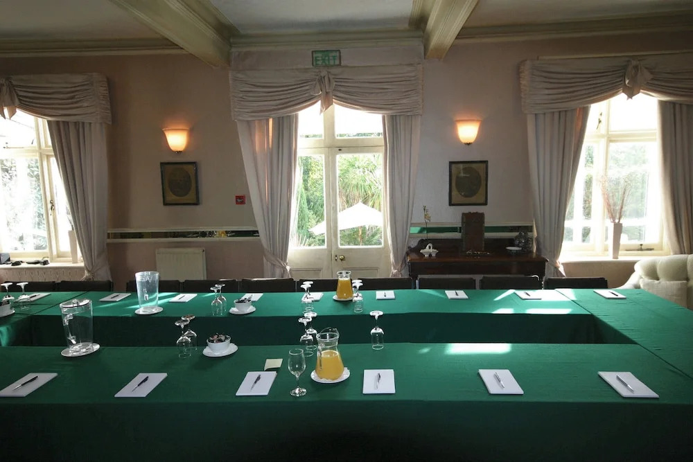Fines Bayliwick Hotel