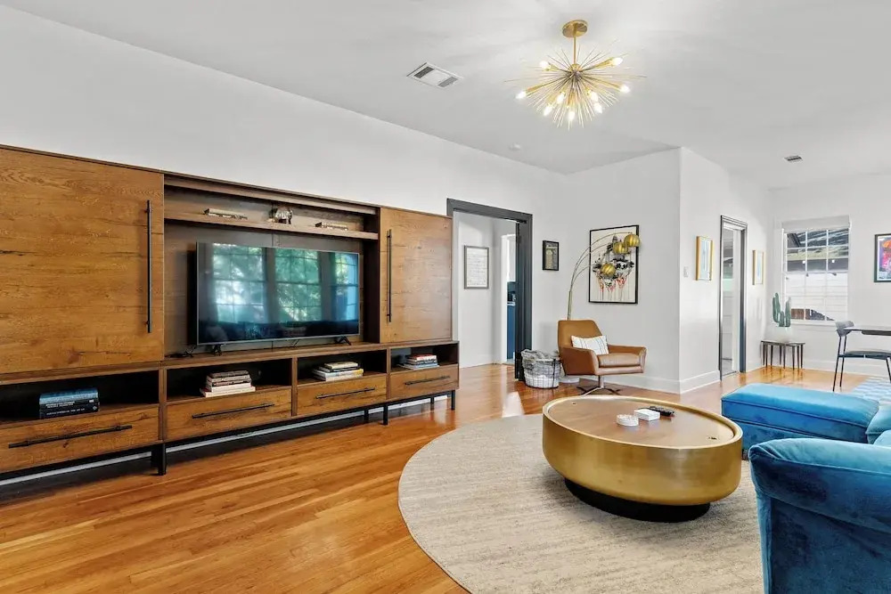2 Mi to Downtown Austin: Family Home w/ Porch!