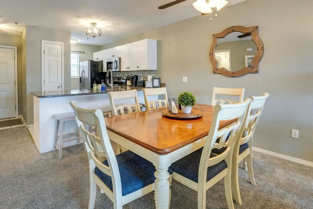 Stunning Table Rock Lake Condo Near Branson Strip!