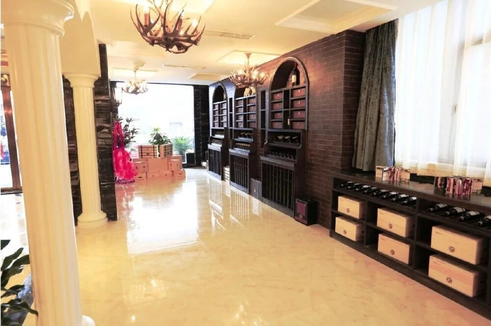 Shidongjin Art Hotel (Xixia Yigao Branch)