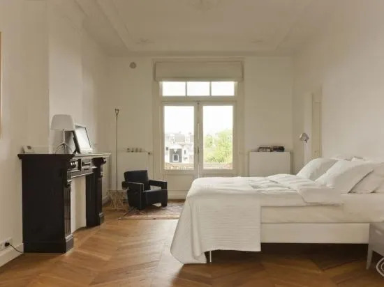 Museum City Centre Apartment
