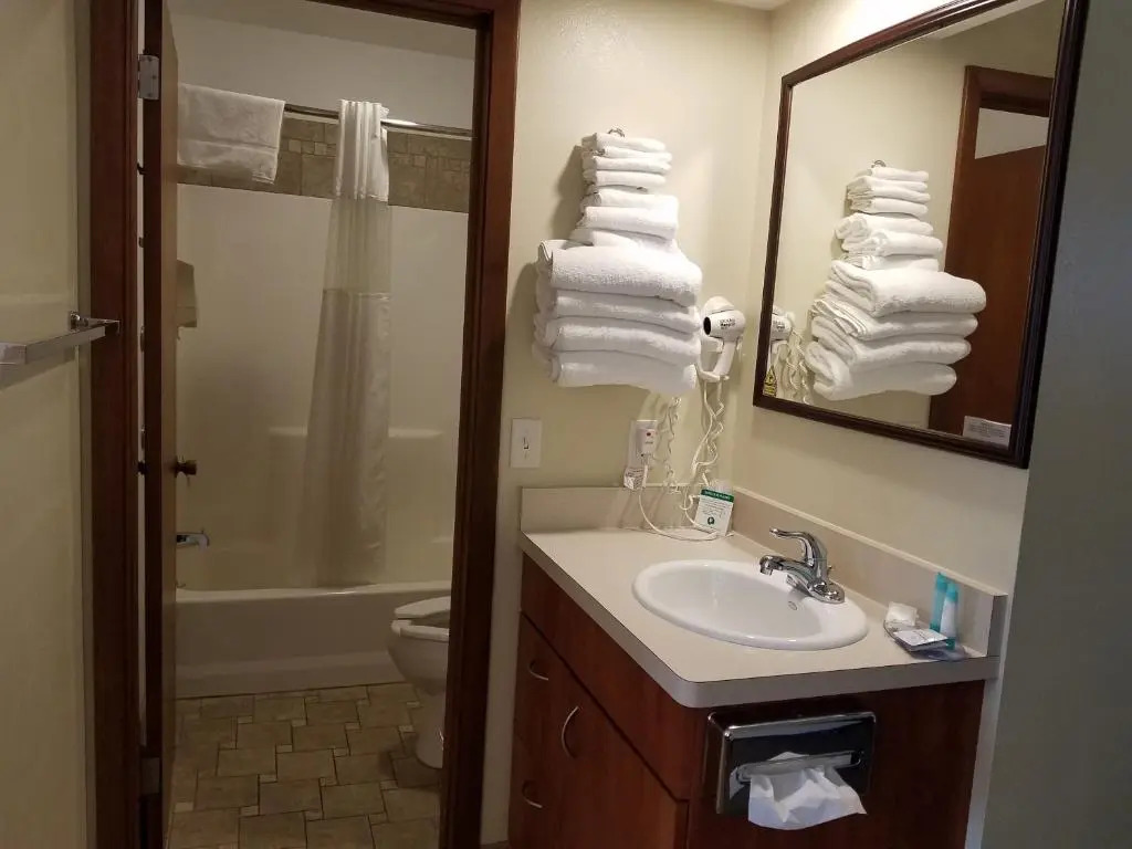Black Hawk Motel & Suites