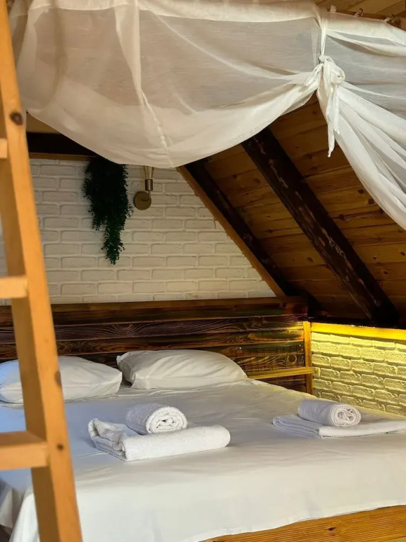Tenora Suit Bungalov
