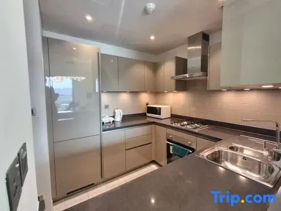 Luxury stay in Sobha Hartland, green building2 1BR