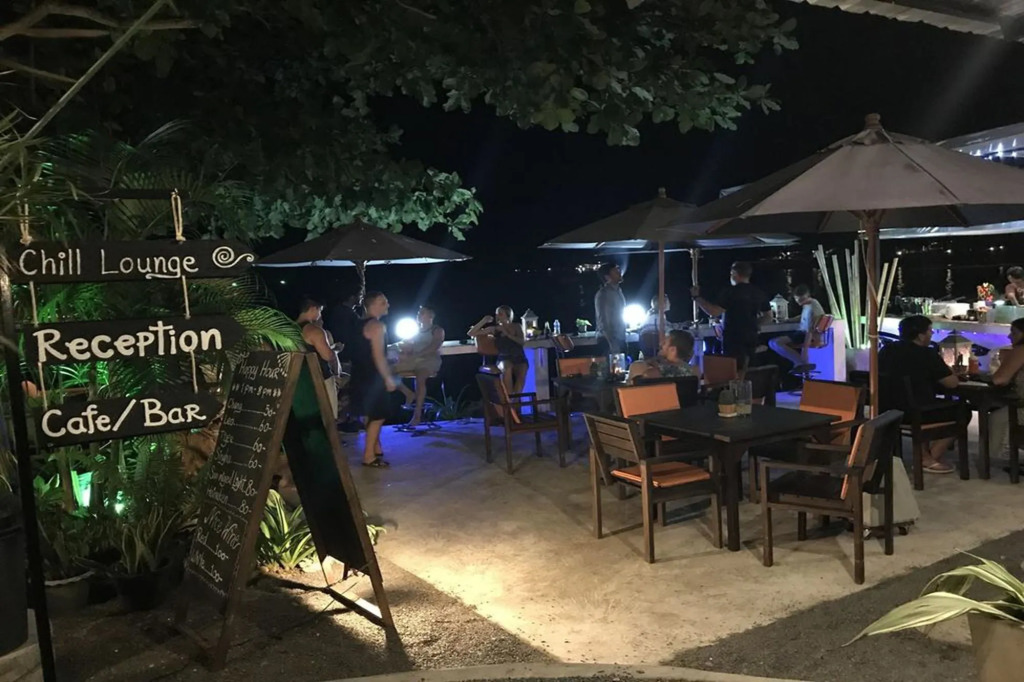 Chill Inn Lamai Hostel & Beach Cafe