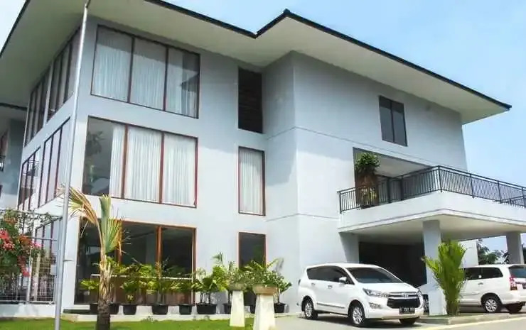 Nava Magnolia Guest House