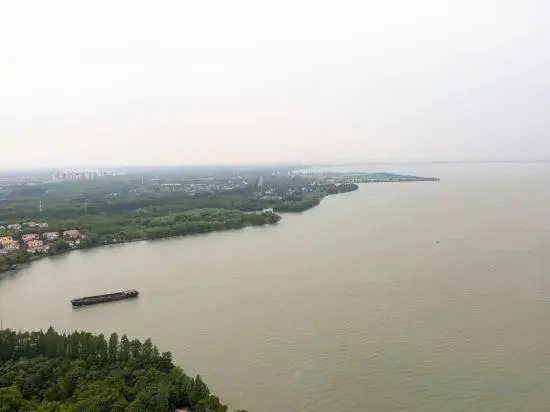 Dianshanhu Small Fishing Village Homestay