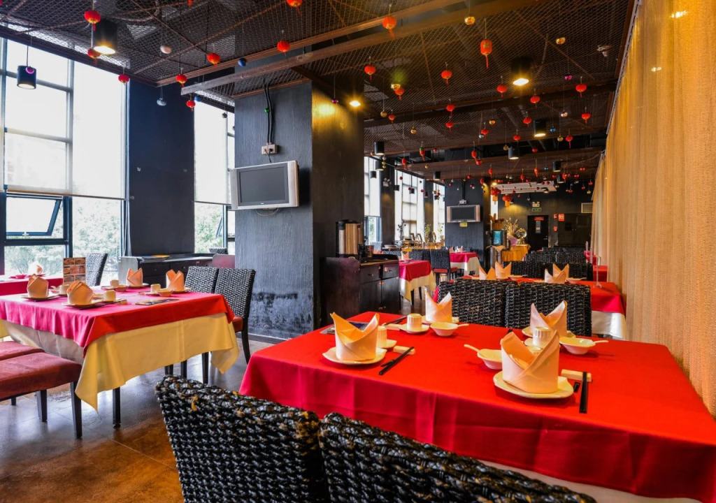 Henry Business Hotel