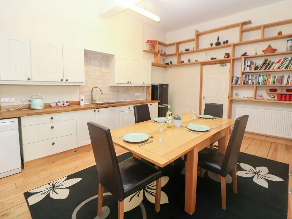Wye Apartment, Litton Mill