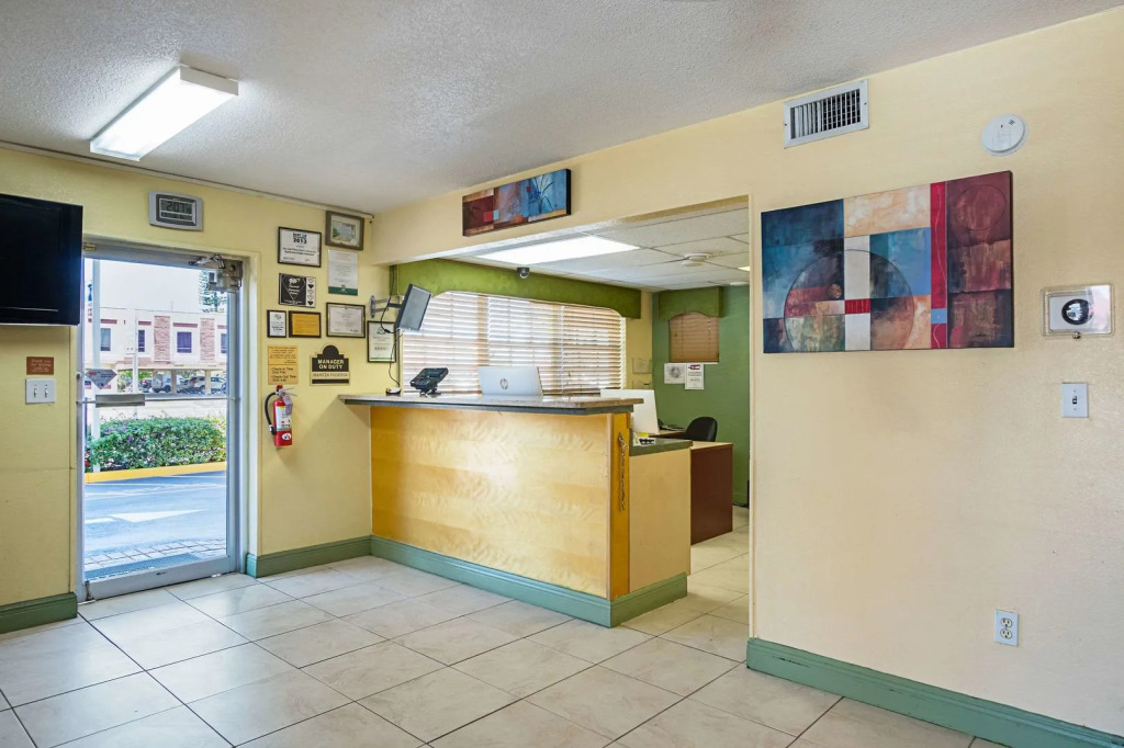Quality Inn & Suites Airport-Cruise Port Hollywood