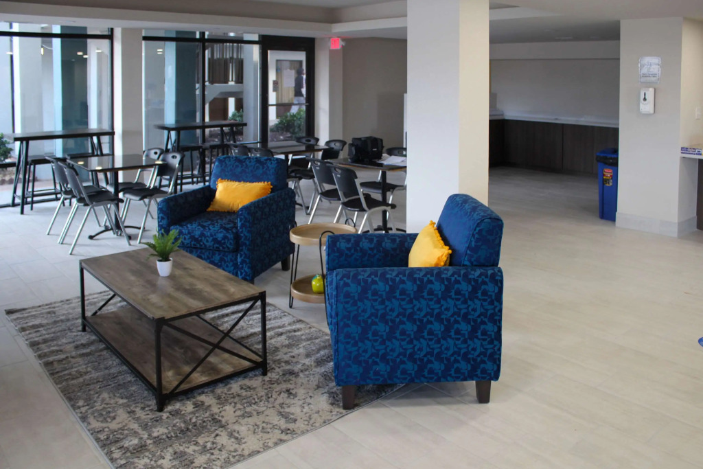 Clarion Pointe Statesville