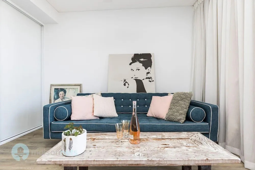 Studio Apt With Balcony & Parking in Surry Hills