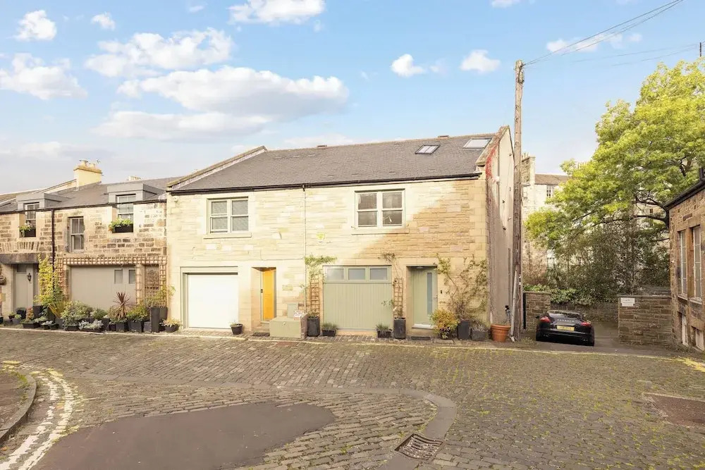 Cozy Maisonette near Edinburgh Castle