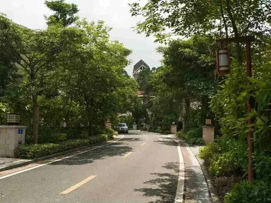 Splendid Xiangjiang Hot Spring Villa