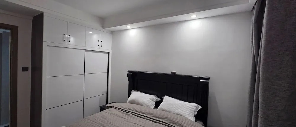 Brand New Westlands 1BR 1Ba Walk to Sarit GTC