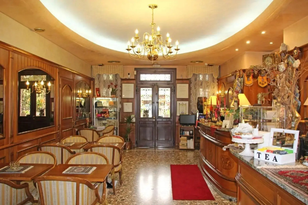 Park Hotel Villa Leon dOro