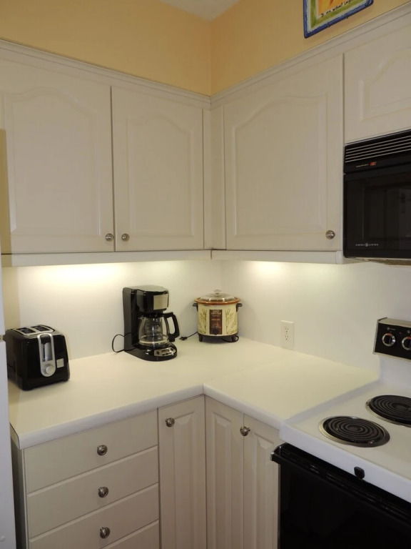 Laurel Court #308