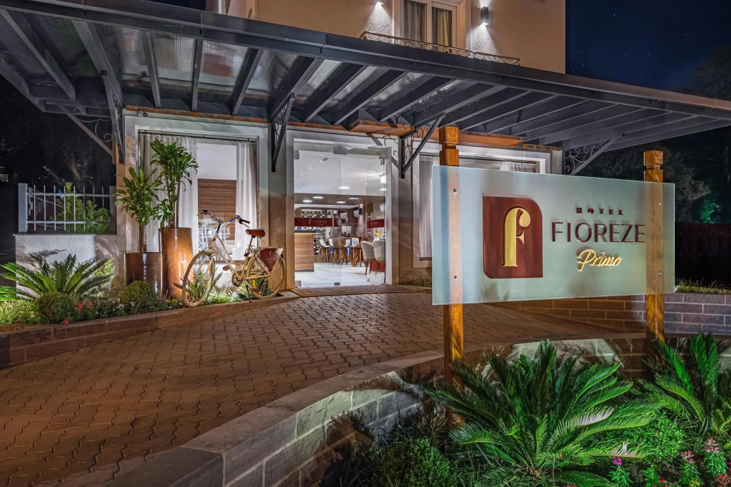 Hotel Fioreze Primo - 800m da Rua Coberta