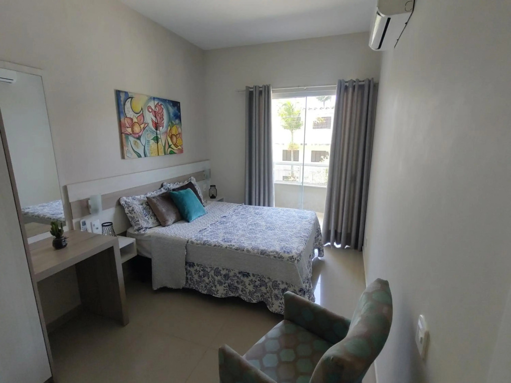 Bombinhas Centro, apartamento 02 dorm, ótima localização