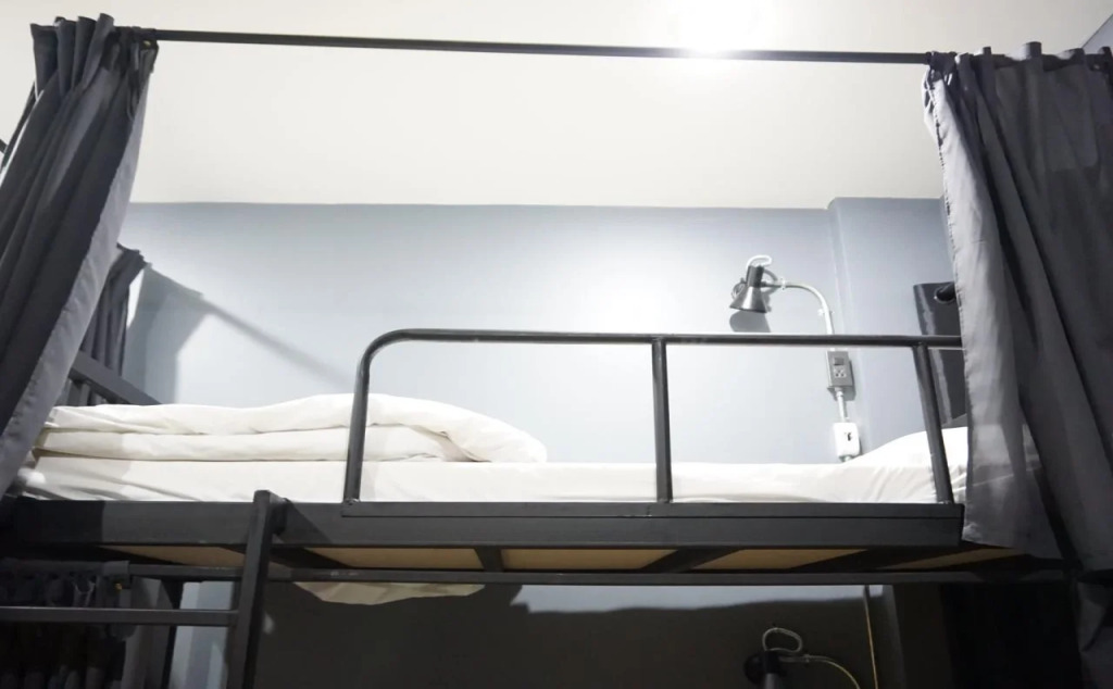 The Bird Hub Hostel