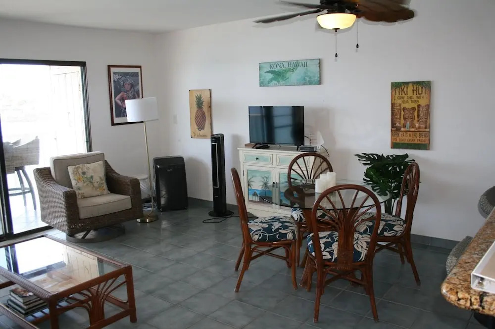 Sea Ge 1-203 1 Bedroom Condo by RedAwning