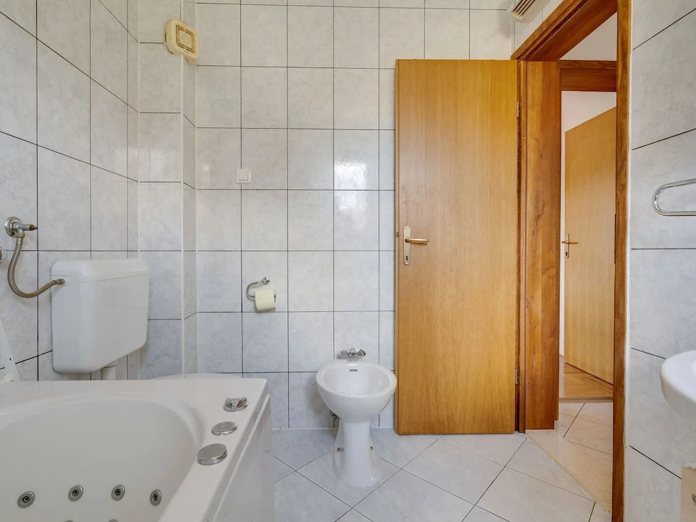 Apartment Lucija near Trogir