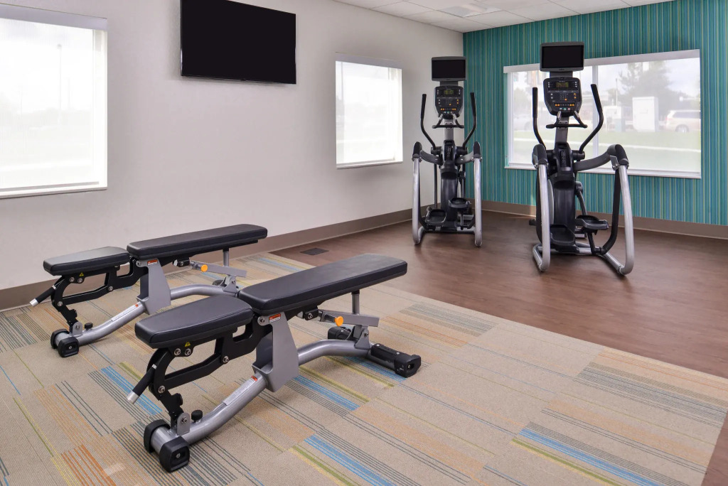 Holiday Inn Express & Suites Mall of America - MSP Airport by IHG