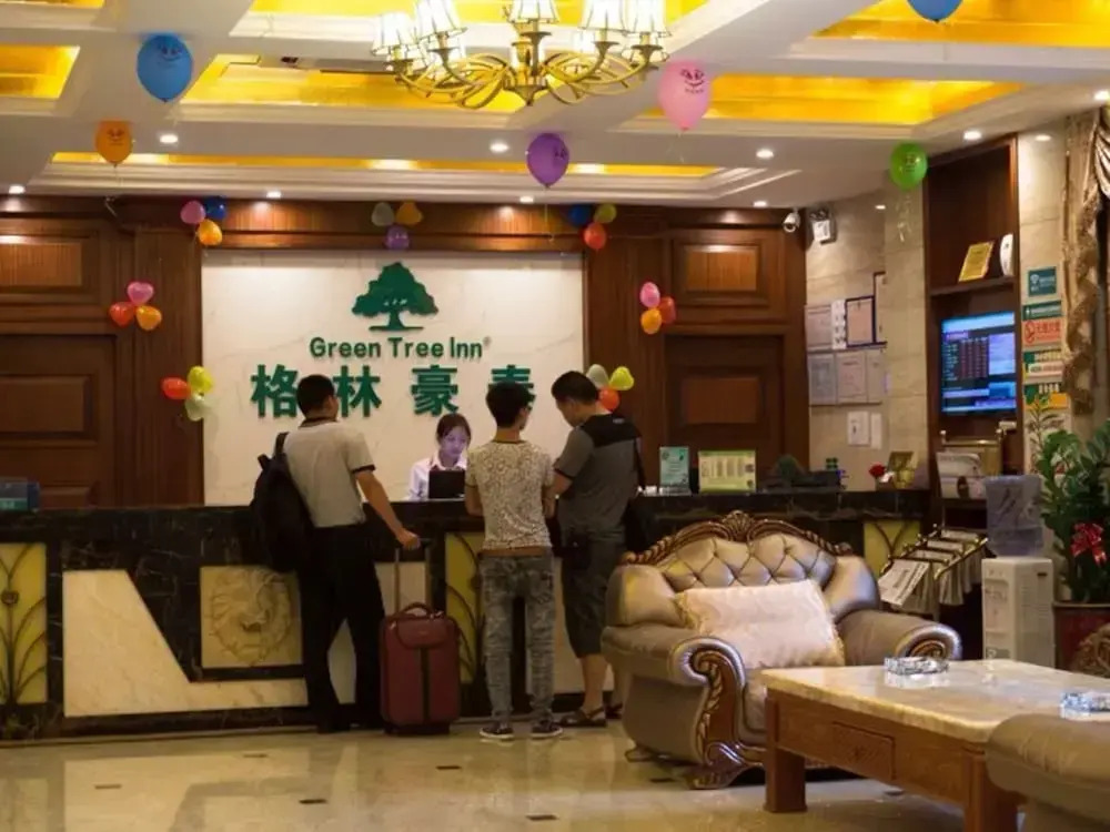GreenTree Inn GanZhou Zhanggong District SanKang Temple RT-MART Express Hotel
