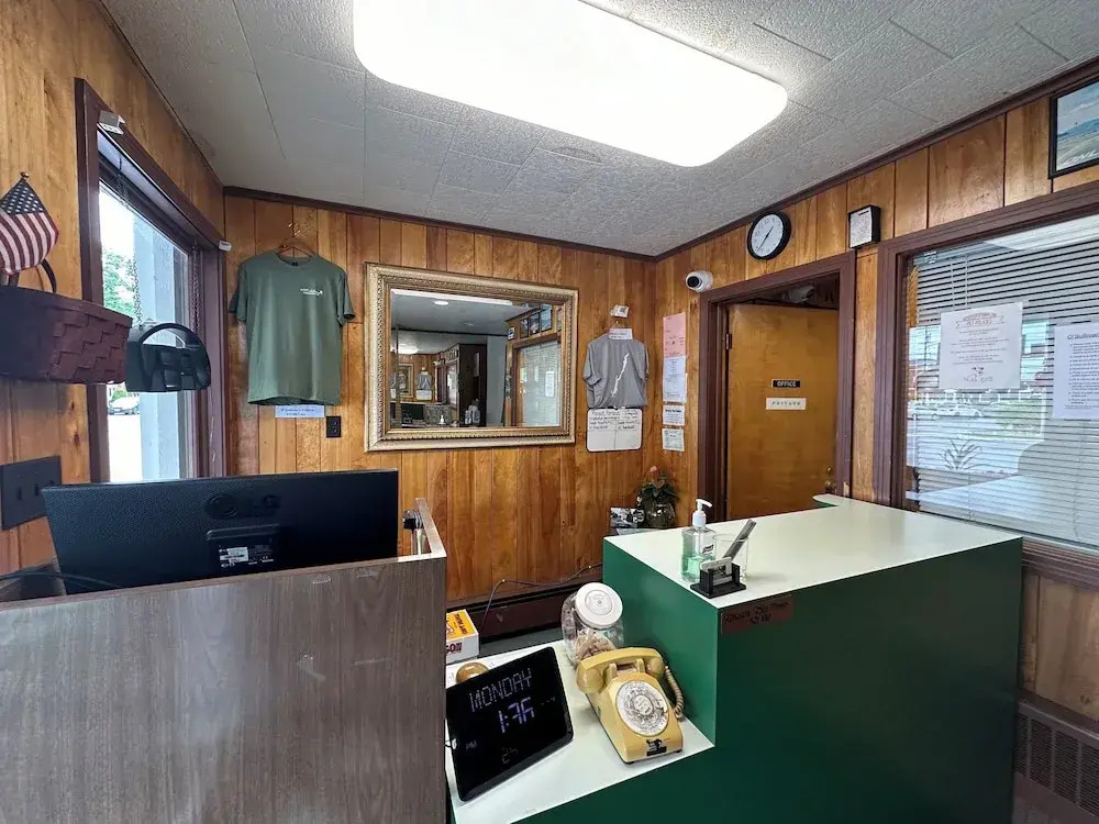 O'Sullivan's On The Lake Motel
