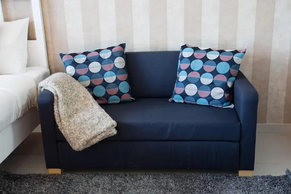 B027 - Spacious 1BR in Botanica Tower