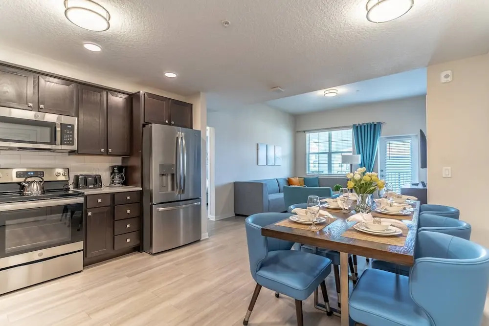 4012 Vista Cay