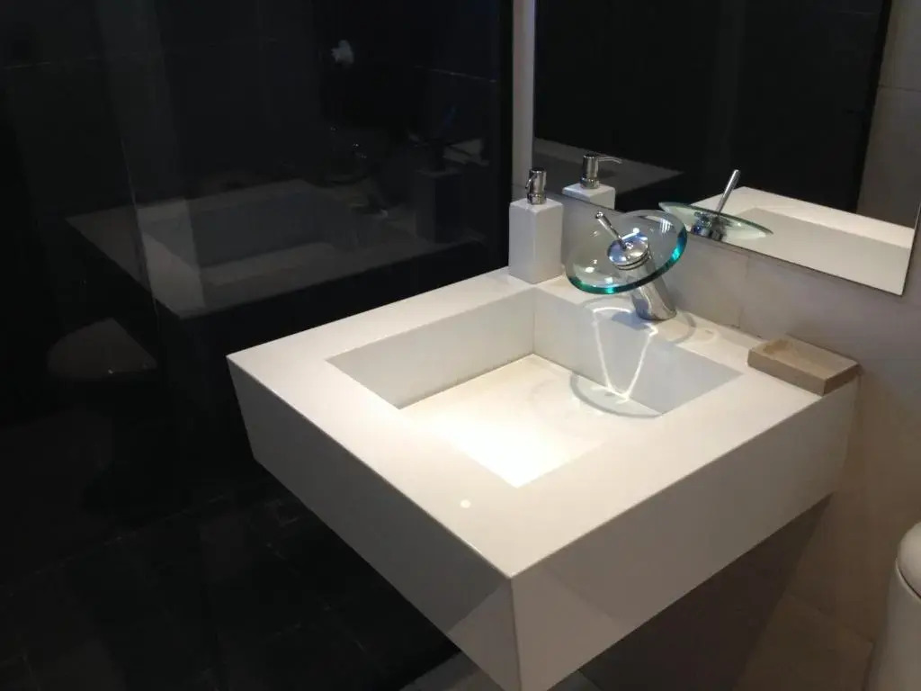 Blanc Residence