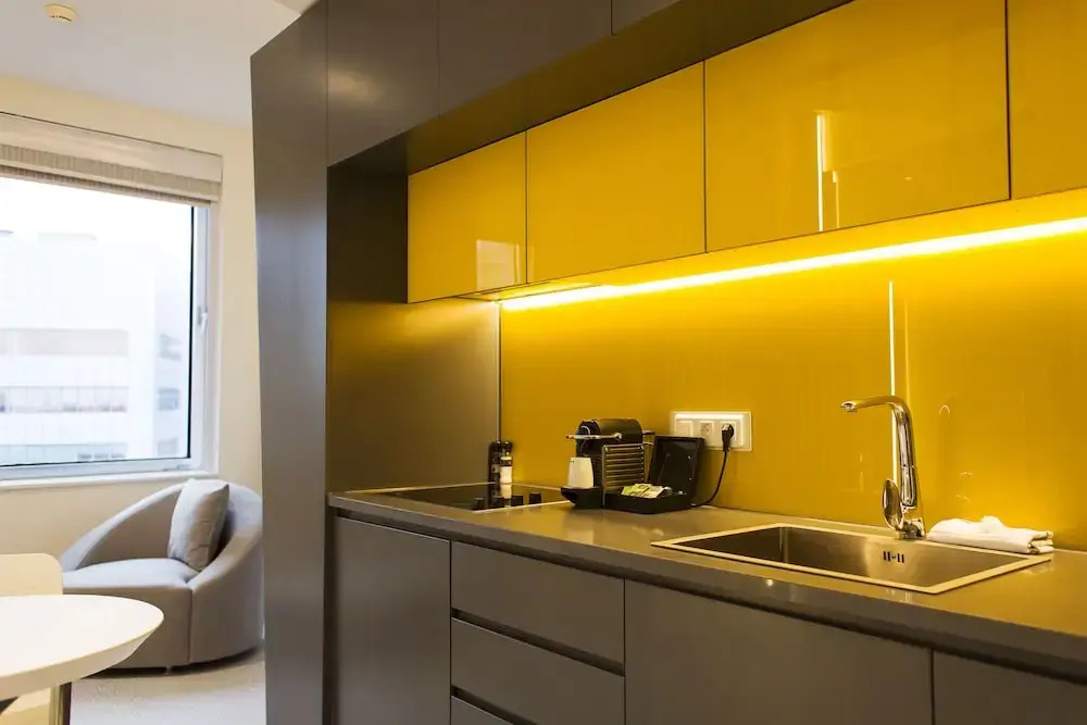 B-aparthotel City West