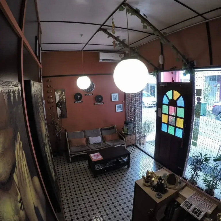 Treehouse Hostel