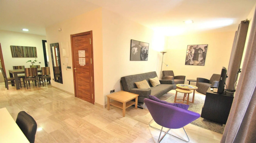 Apartamentos Living Sevilla Centro Maestranza