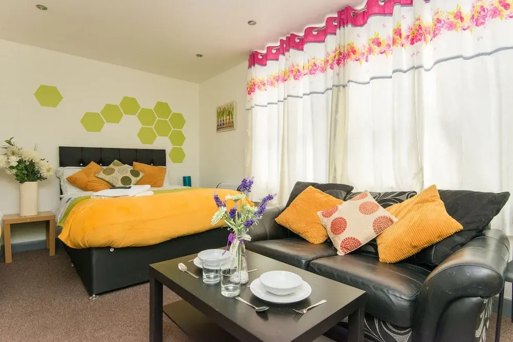 Snooze Apartments