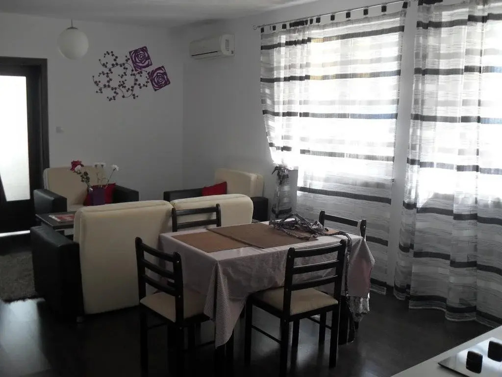 Sunny Dream Family Apartments