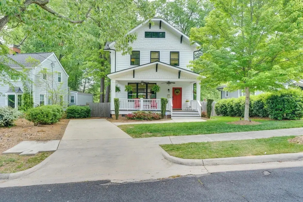 1 Mi to Dtwn: Upscale Retreat in Durham!