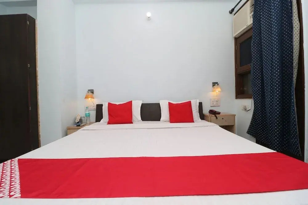 Oyo 36237 Hotel Maruti Inn