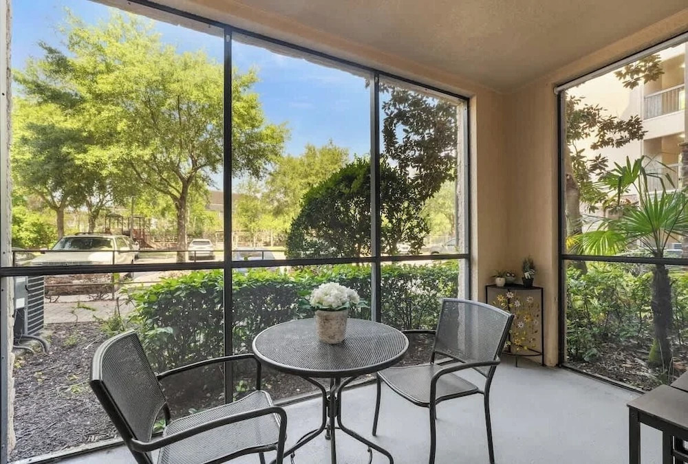 NEW Listing Gorgeous 2 bd Condo