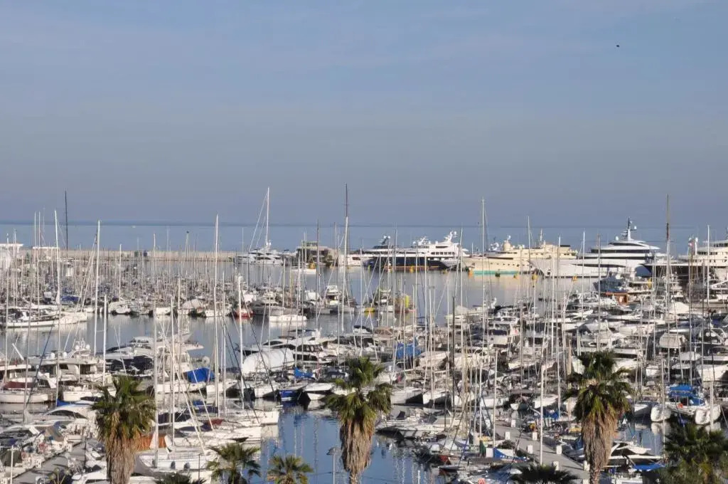 Stunning 2-bedroom apartment & panoramic sea view -StayInAntibes- 54 Soleau