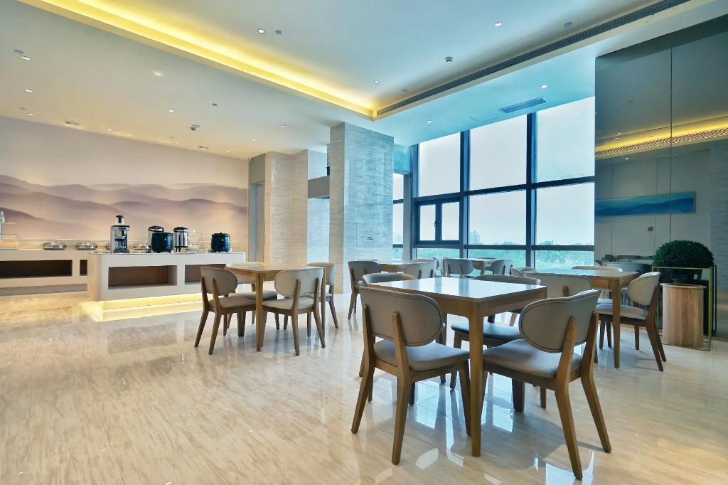 Ji Hotel Pinghu Ruifeng Square