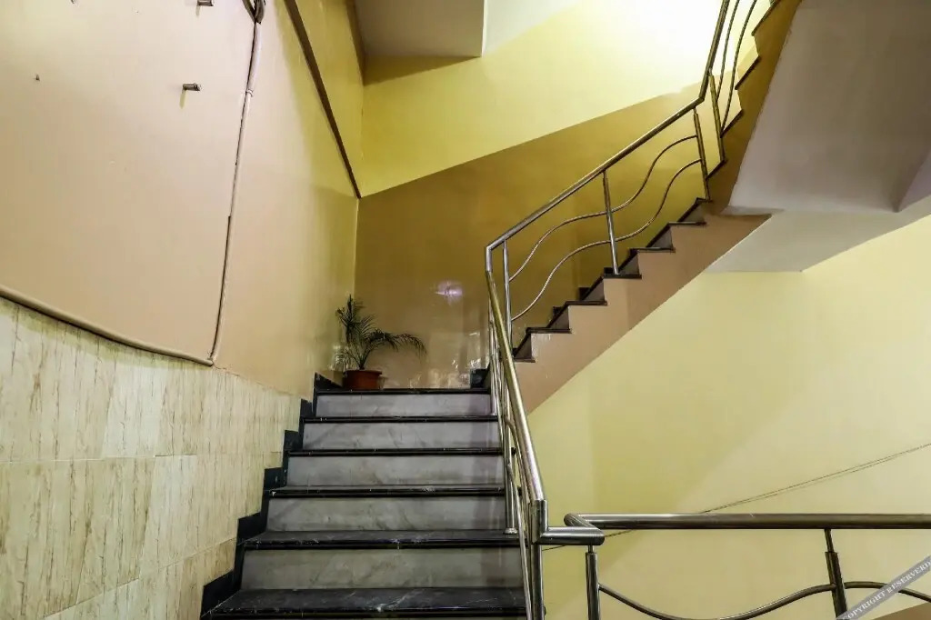 Vasundhra Heights Hotel By Oyo
