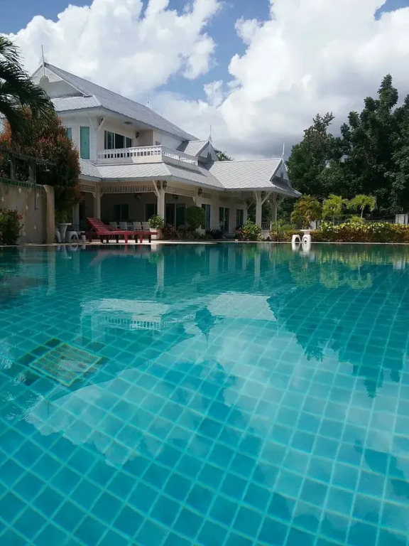 Private Luxurious Salt Water Pool Villa Situated In Peaceful Upmarket 5 Resort