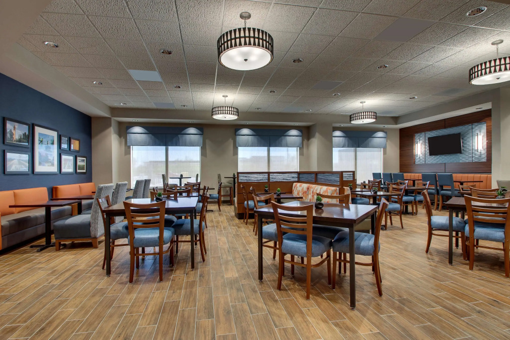 Drury Inn & Suites Iowa City Coralville