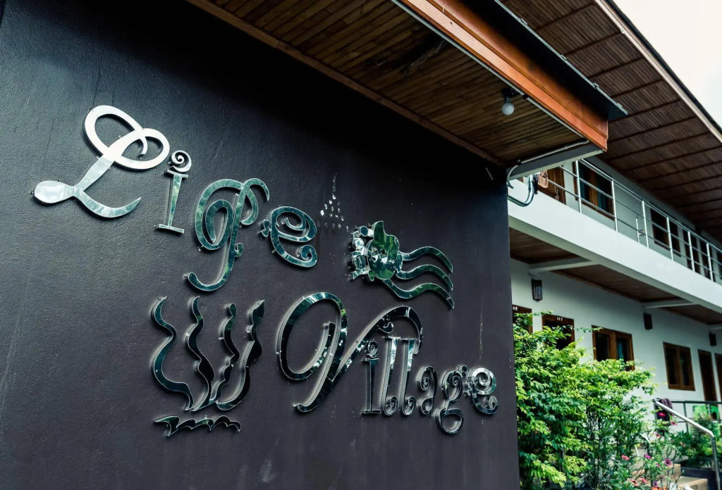 Lipe Village Resort