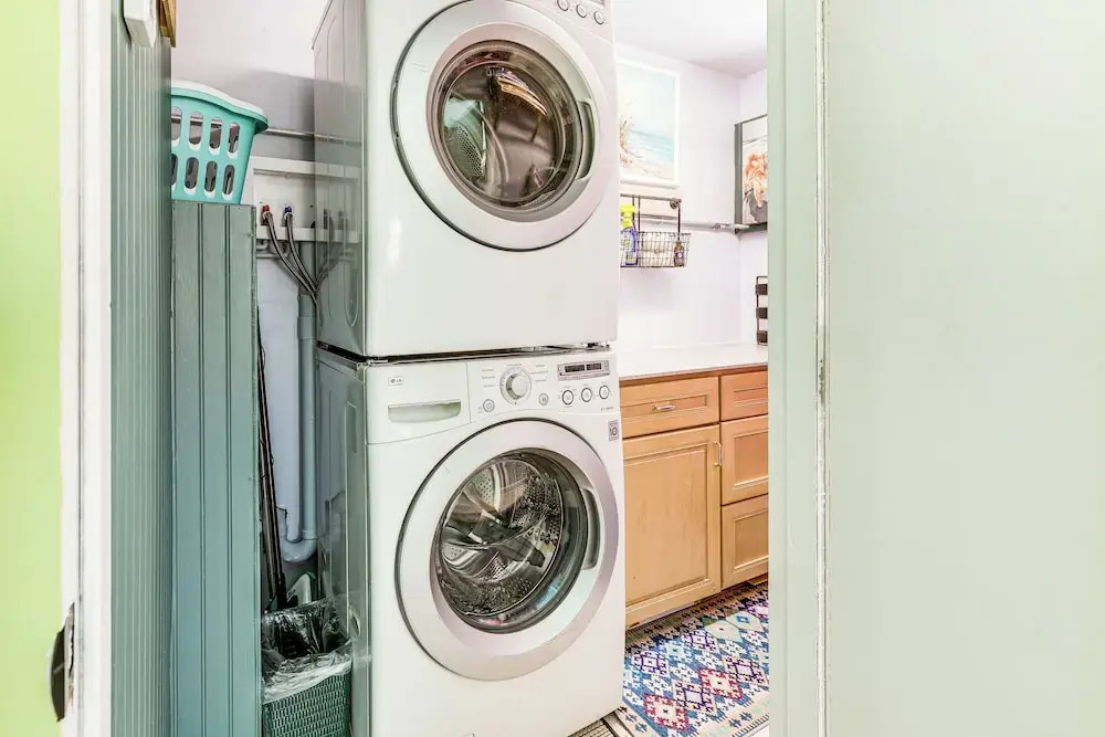 4 Mi to Beaches: Vibrant Stuart Villa w/ Patio