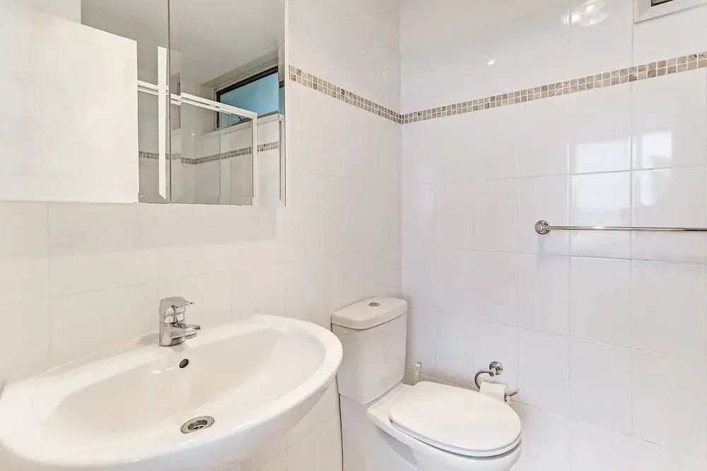 Mirage, 24A Gloucester Street