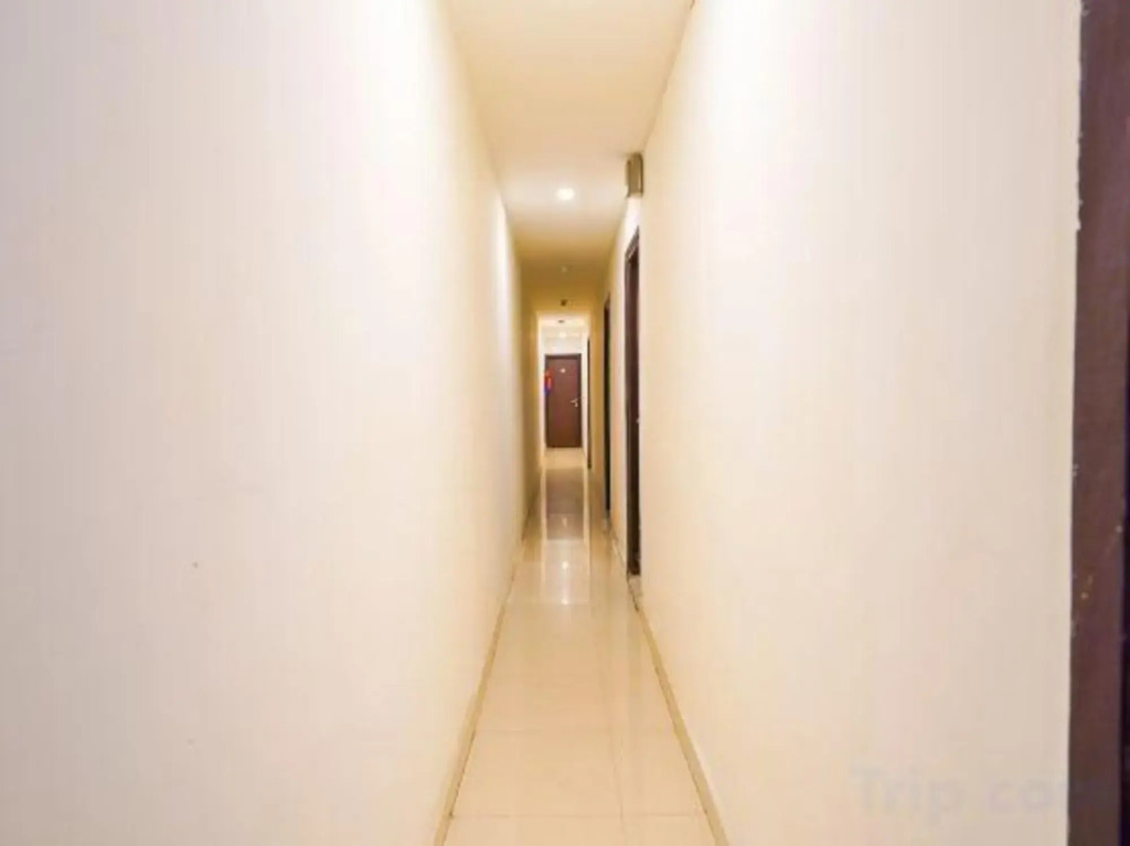 OYO 62582 Hotel Sunshine
