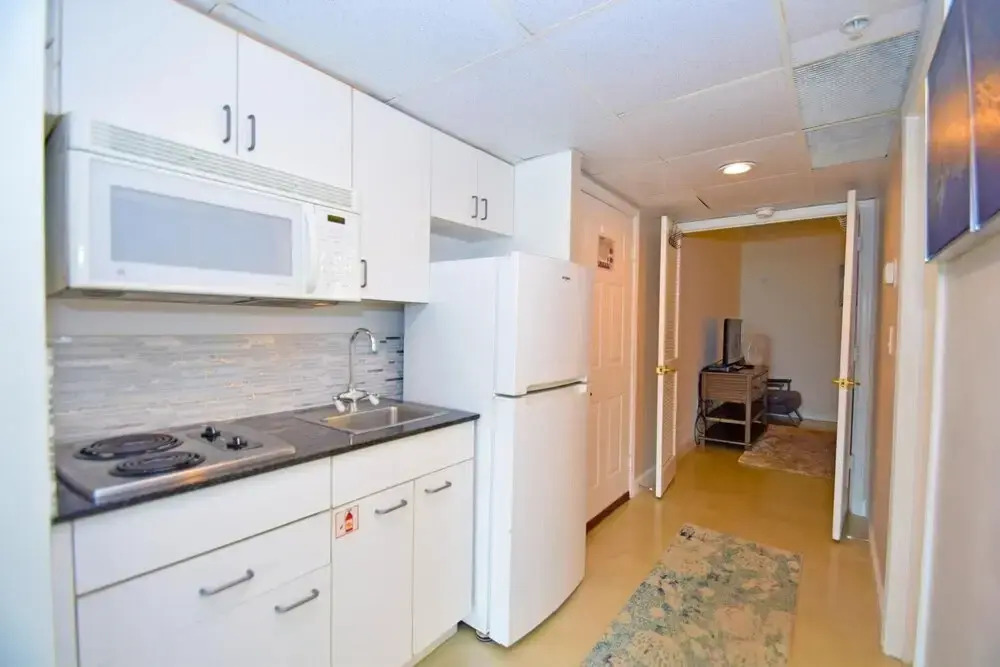 Coconut Malorie 209 1 Bedroom Condo by RedAwning